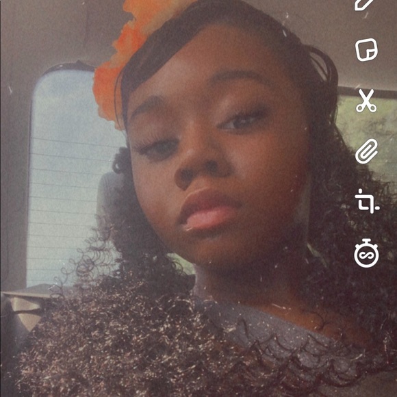 Meet your Posher, Makiah - Picture 1 of 1